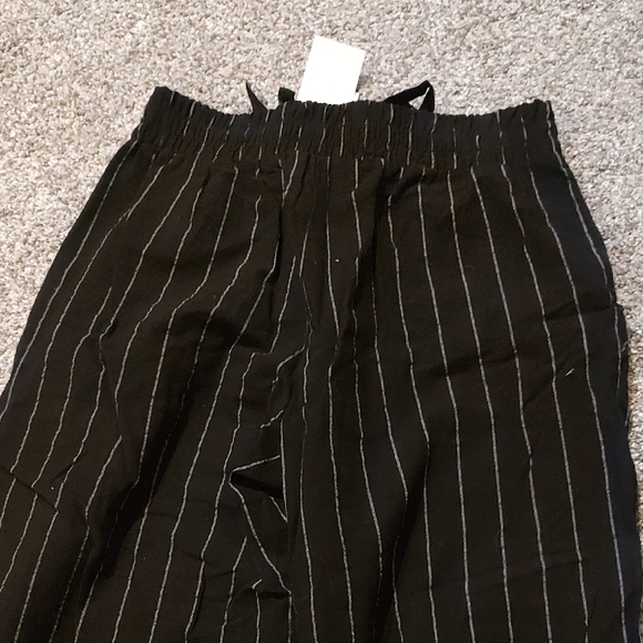 NWT Sienna Sky Black Pants with White Pinstripes - Picture 4 of 5